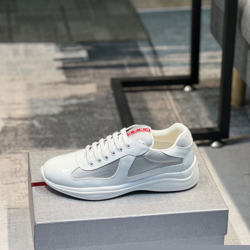 Pra*a casual shoes